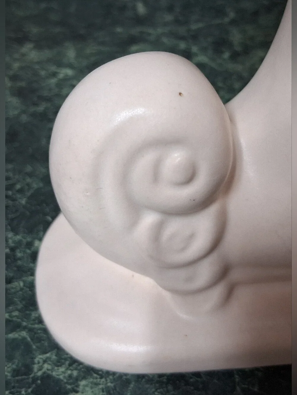 Beautiful, White Hull Art Pottery Vase - 101-8 1/2 